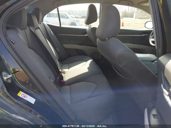 4T1B11HK6KU754058 2019 TOYOTA CAMRY - Image 8