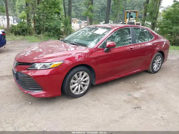 4T1B11HK6KU757817 2019 TOYOTA CAMRY - Image 2