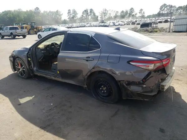 4T1B11HK6KU757848 2019 TOYOTA CAMRY - Image 2