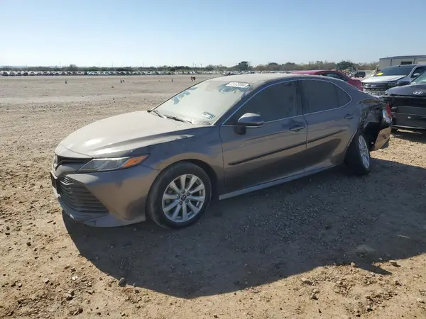 4T1B11HK6KU758269 2019 TOYOTA CAMRY - Image 1