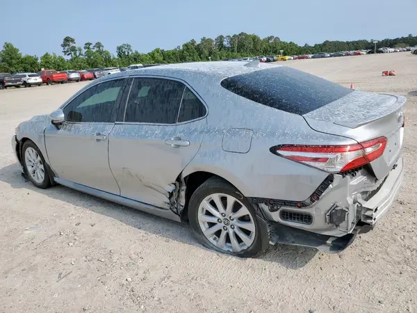 4T1B11HK6KU758594 2019 TOYOTA CAMRY - Image 2