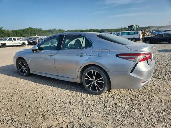 4T1B11HK6KU758675 2019 TOYOTA CAMRY - Image 2