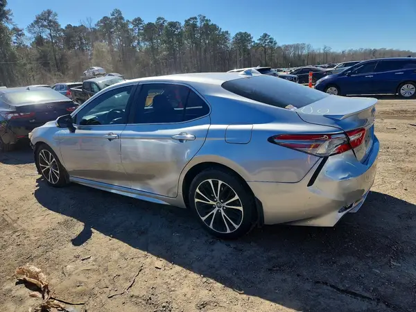 4T1B11HK6KU765559 2019 TOYOTA CAMRY - Image 2