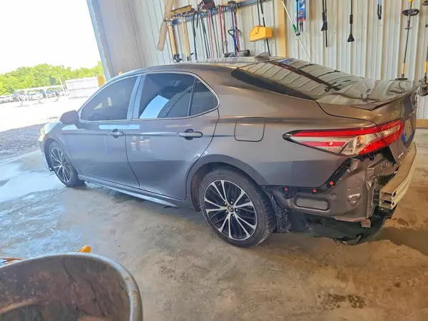 4T1B11HK6KU766310 2019 TOYOTA CAMRY - Image 2