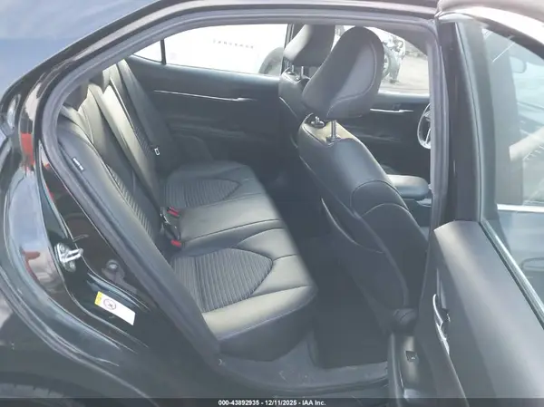 4T1B11HK6KU771104 2019 TOYOTA CAMRY - Image 8