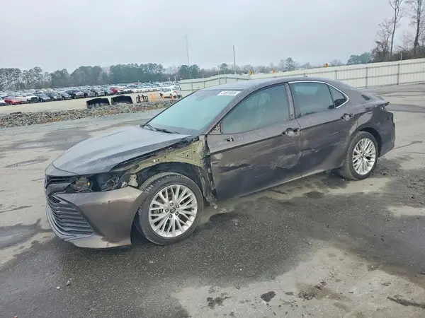 4T1B11HK6KU773144 2019 TOYOTA CAMRY - Image 1