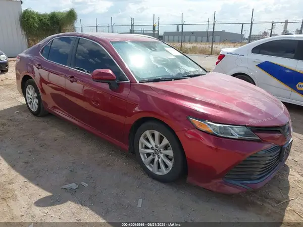 4T1B11HK6KU776111 2019 TOYOTA CAMRY - Image 1