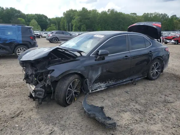 4T1B11HK6KU776738 2019 TOYOTA CAMRY - Image 1