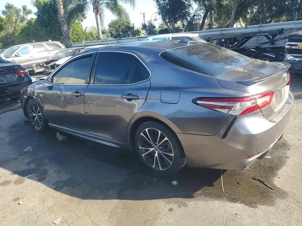 4T1B11HK6KU782703 2019 TOYOTA CAMRY - Image 2