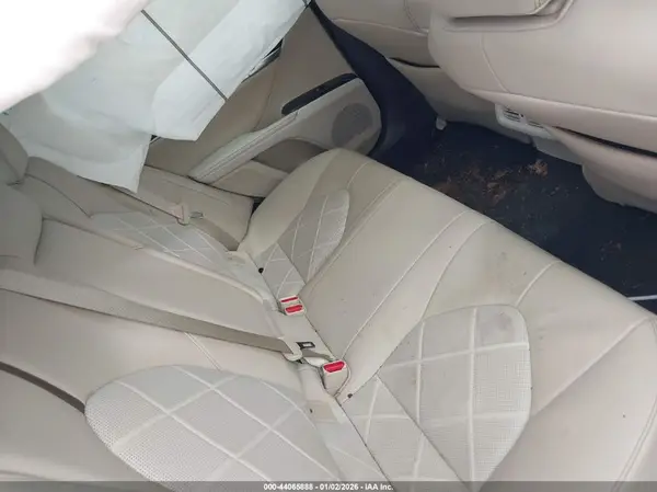4T1B11HK6KU783625 2019 TOYOTA CAMRY - Image 8