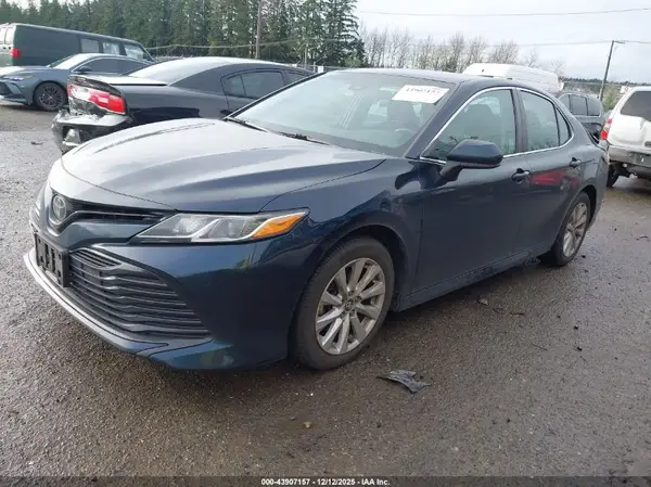 4T1B11HK6KU784340 2019 TOYOTA CAMRY - Image 2
