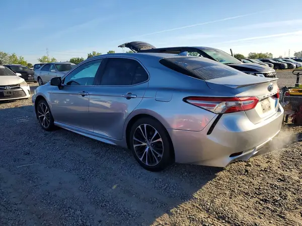 4T1B11HK6KU784757 2019 TOYOTA CAMRY - Image 2