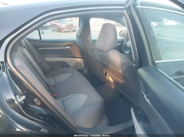 4T1B11HK6KU787626 2019 TOYOTA CAMRY - Image 8