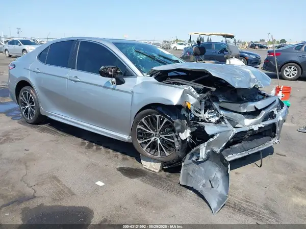 4T1B11HK6KU798318 2019 TOYOTA CAMRY - Image 1