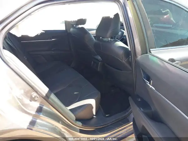4T1B11HK6KU808426 2019 TOYOTA CAMRY - Image 8