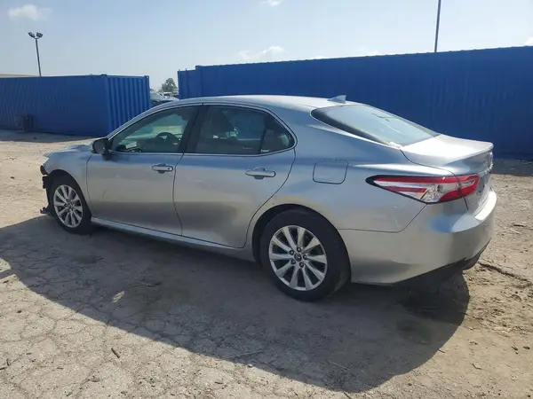 4T1B11HK6KU813318 2019 TOYOTA CAMRY - Image 2