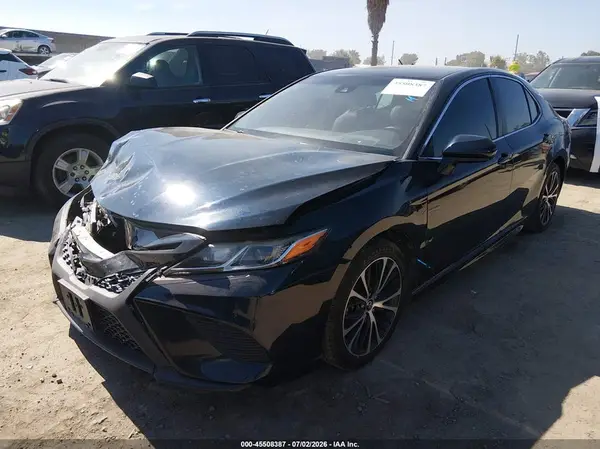 4T1B11HK6KU813920 2019 TOYOTA CAMRY - Image 2