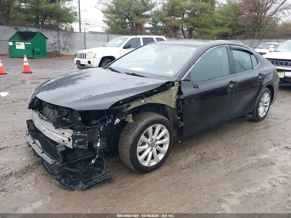4T1B11HK6KU815232 2019 TOYOTA CAMRY - Image 2