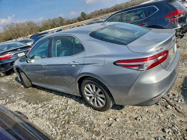 4T1B11HK6KU821774 2019 TOYOTA CAMRY - Image 2