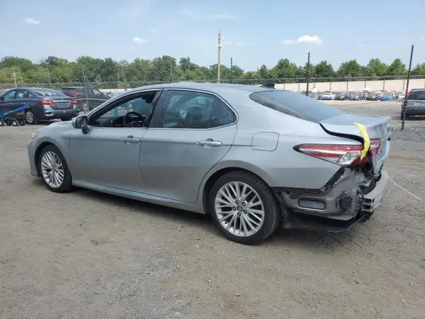 4T1B11HK6KU824285 2019 TOYOTA CAMRY - Image 2