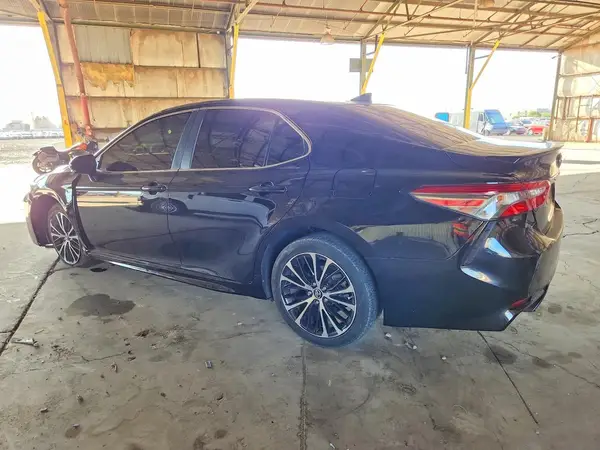 4T1B11HK6KU825615 2019 TOYOTA CAMRY - Image 2