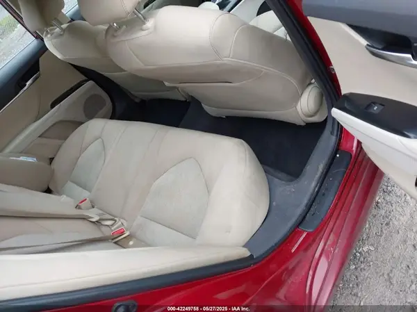 4T1B11HK6KU825971 2019 TOYOTA CAMRY - Image 8