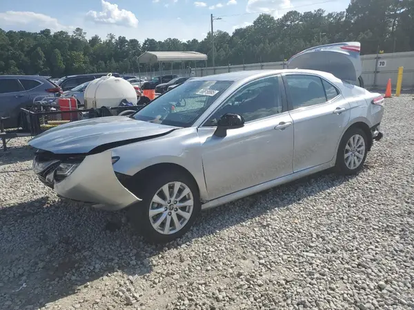 4T1B11HK6KU829048 2019 TOYOTA CAMRY - Image 1