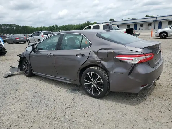 4T1B11HK6KU831012 2019 TOYOTA CAMRY - Image 2