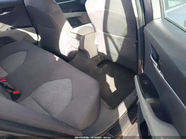 4T1B11HK6KU831382 2019 TOYOTA CAMRY - Image 8