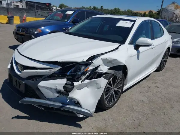 4T1B11HK6KU834282 2019 TOYOTA CAMRY - Image 2
