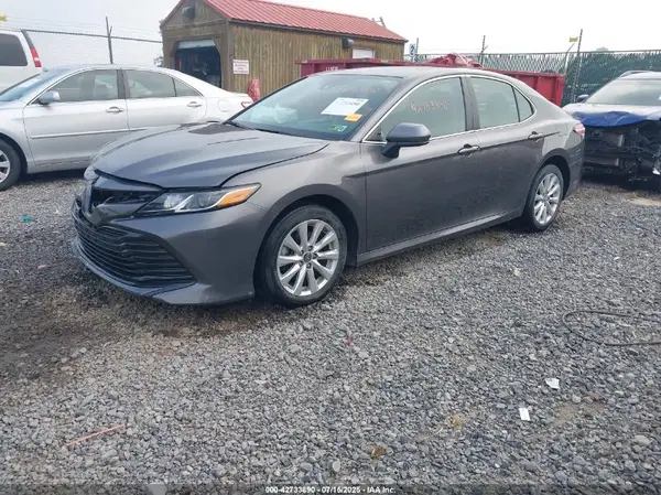 4T1B11HK6KU834816 2019 TOYOTA CAMRY - Image 2
