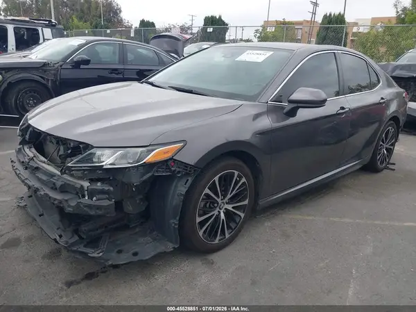 4T1B11HK6KU839031 2019 TOYOTA CAMRY - Image 2