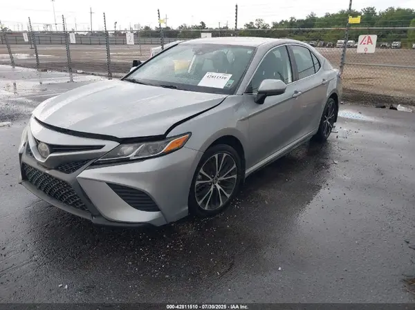4T1B11HK6KU843354 2019 TOYOTA CAMRY - Image 2