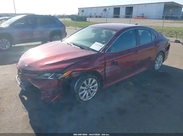 4T1B11HK6KU843970 2019 TOYOTA CAMRY - Image 2