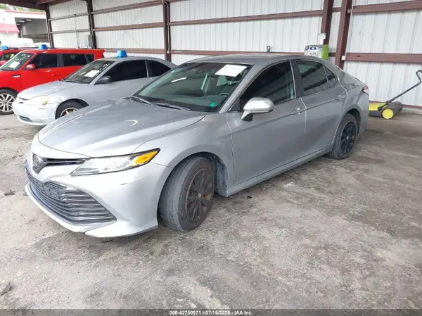 4T1B11HK6KU844682 2019 TOYOTA CAMRY - Image 2