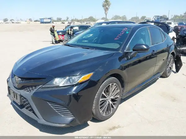 4T1B11HK6KU846271 2019 TOYOTA CAMRY - Image 2