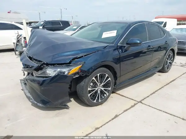 4T1B11HK6KU847260 2019 TOYOTA CAMRY - Image 2