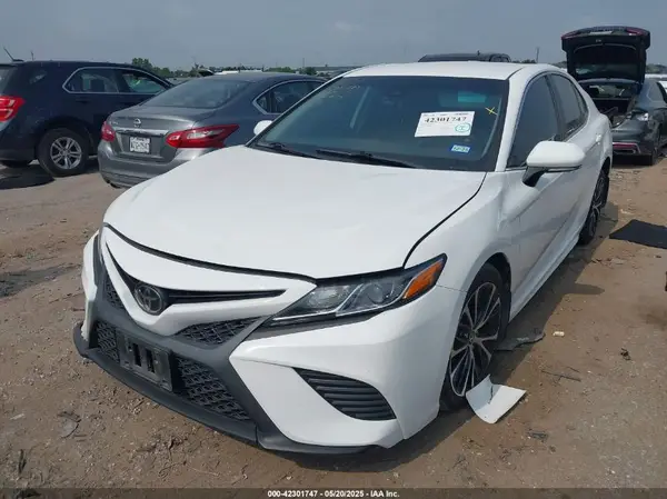 4T1B11HK6KU847730 2019 TOYOTA CAMRY - Image 2