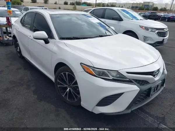 4T1B11HK6KU849042 2019 TOYOTA CAMRY - Image 1