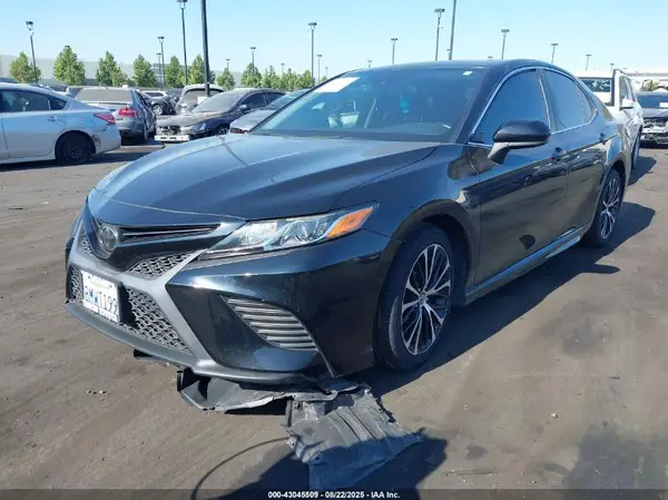 4T1B11HK6KU849817 2019 TOYOTA CAMRY - Image 2