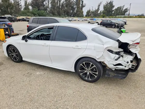 4T1B11HK6KU850529 2019 TOYOTA CAMRY - Image 2