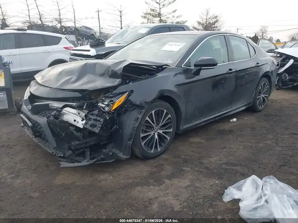 4T1B11HK6KU851745 2019 TOYOTA CAMRY - Image 2