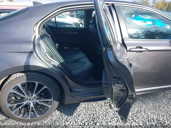 4T1B11HK6KU852555 2019 TOYOTA CAMRY - Image 8
