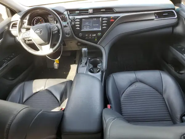 4T1B11HK7JU002111 2018 TOYOTA CAMRY - Image 8