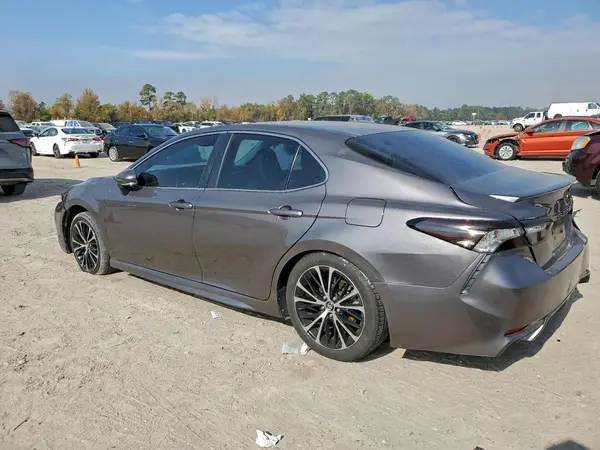 4T1B11HK7JU005686 2018 TOYOTA CAMRY - Image 2