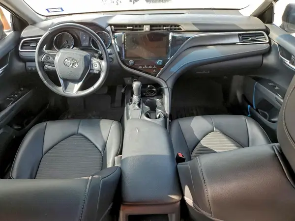 4T1B11HK7JU005686 2018 TOYOTA CAMRY - Image 8