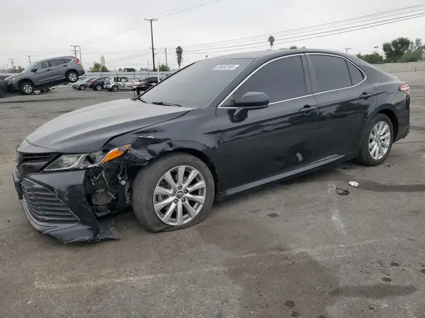 4T1B11HK7JU006465 2018 TOYOTA CAMRY - Image 1