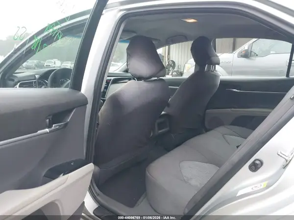 4T1B11HK7JU007020 2018 TOYOTA CAMRY - Image 8