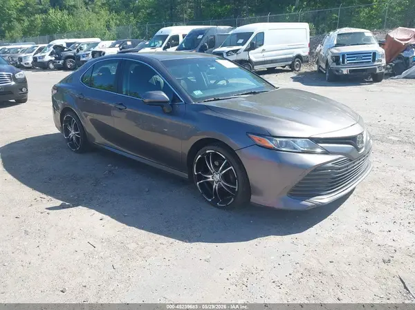 4T1B11HK7JU007857 2018 TOYOTA CAMRY - Image 1