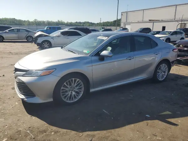 4T1B11HK7JU012850 2018 TOYOTA CAMRY - Image 1